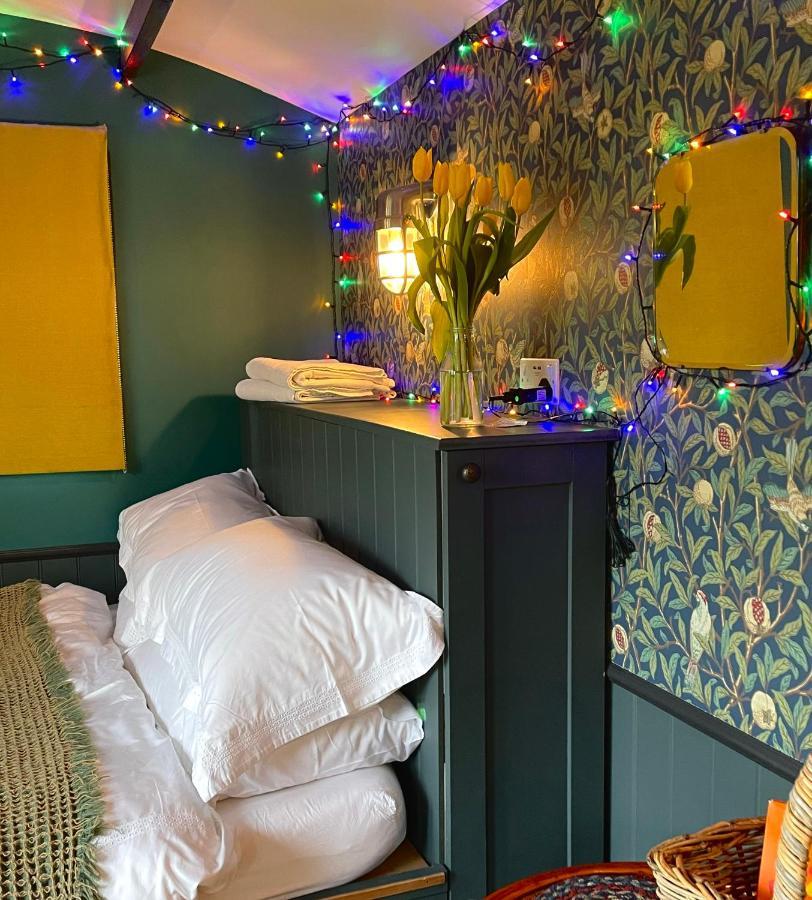 Old King William Shepherd Huts And Private Hot Tubs In North Norfolk Hunworth Esterno foto